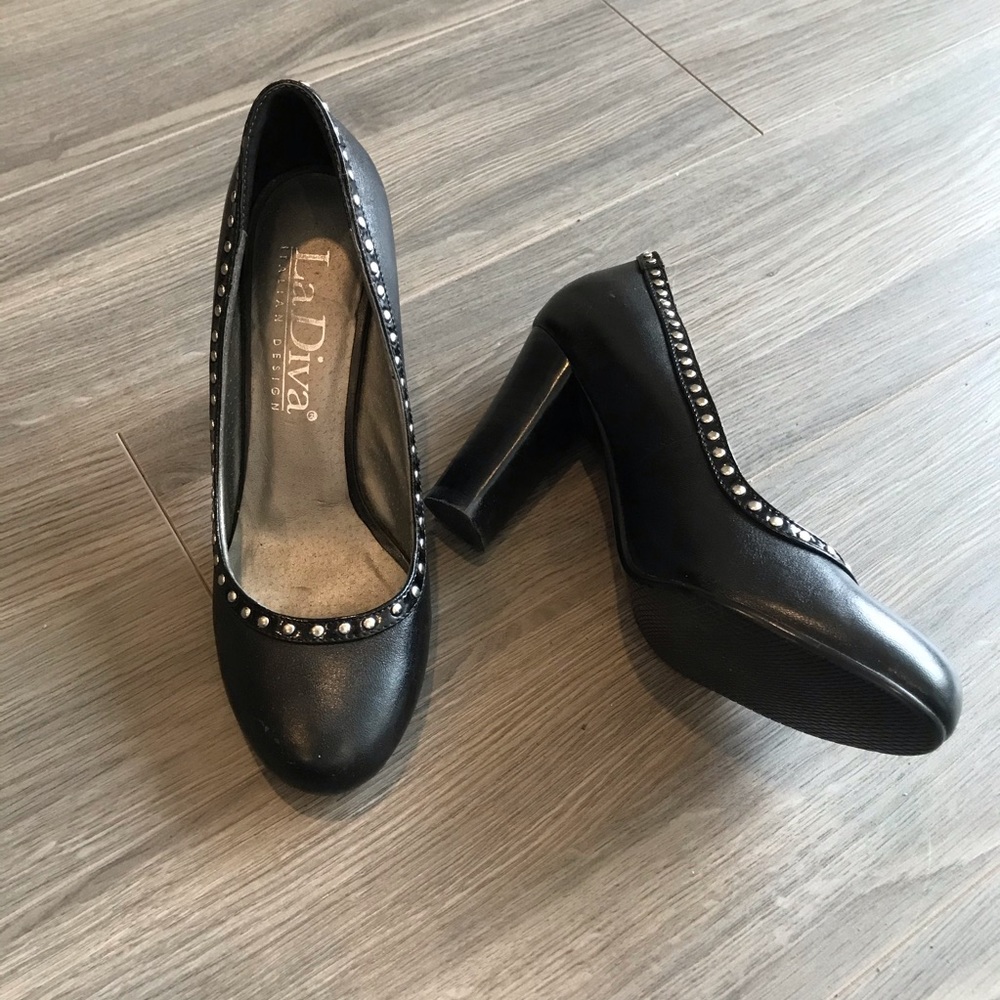 Genuine Leather Italian Rock Stud Heals